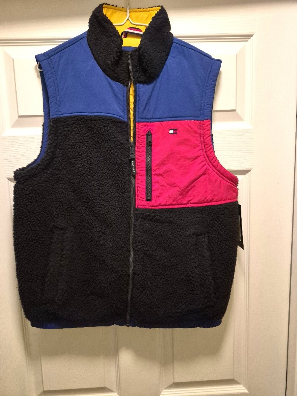 NWT Tommy Hilfiger Vest